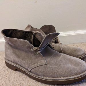 Clarks Chukka Desert Boots - Mens size 9.0